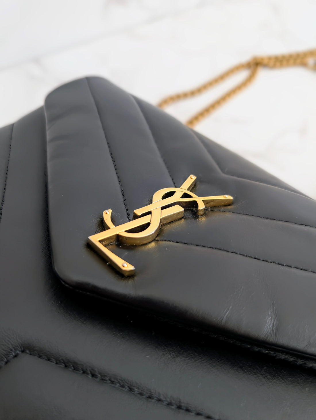 Addio al modello originale: perché la Lou Lou Small è ancora la borsa da avere