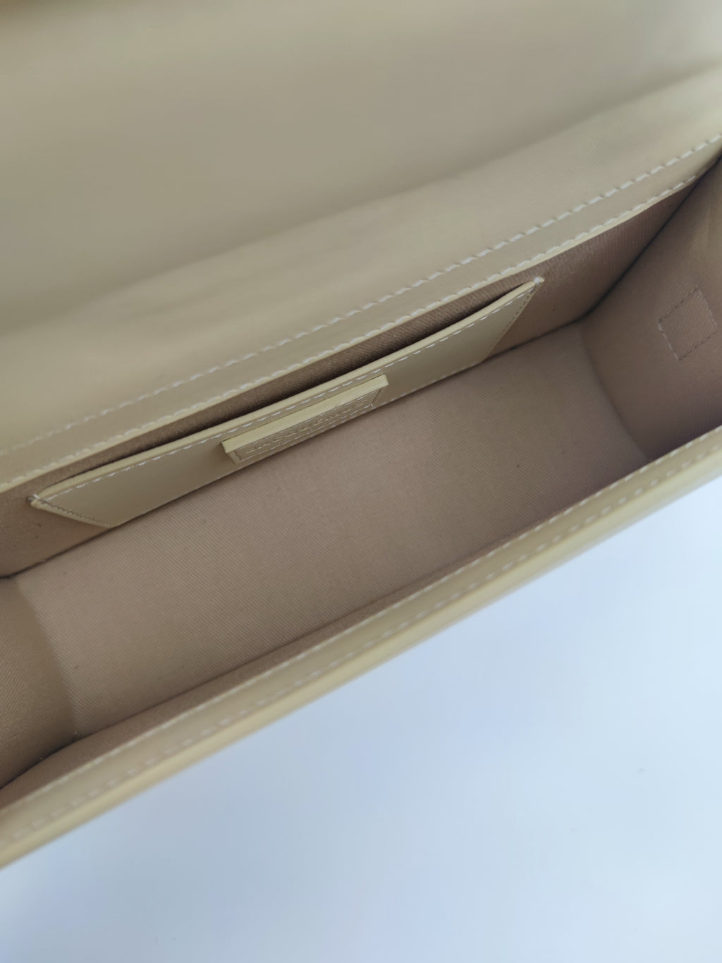 Jacquemus Le Grand Bambino Avorio