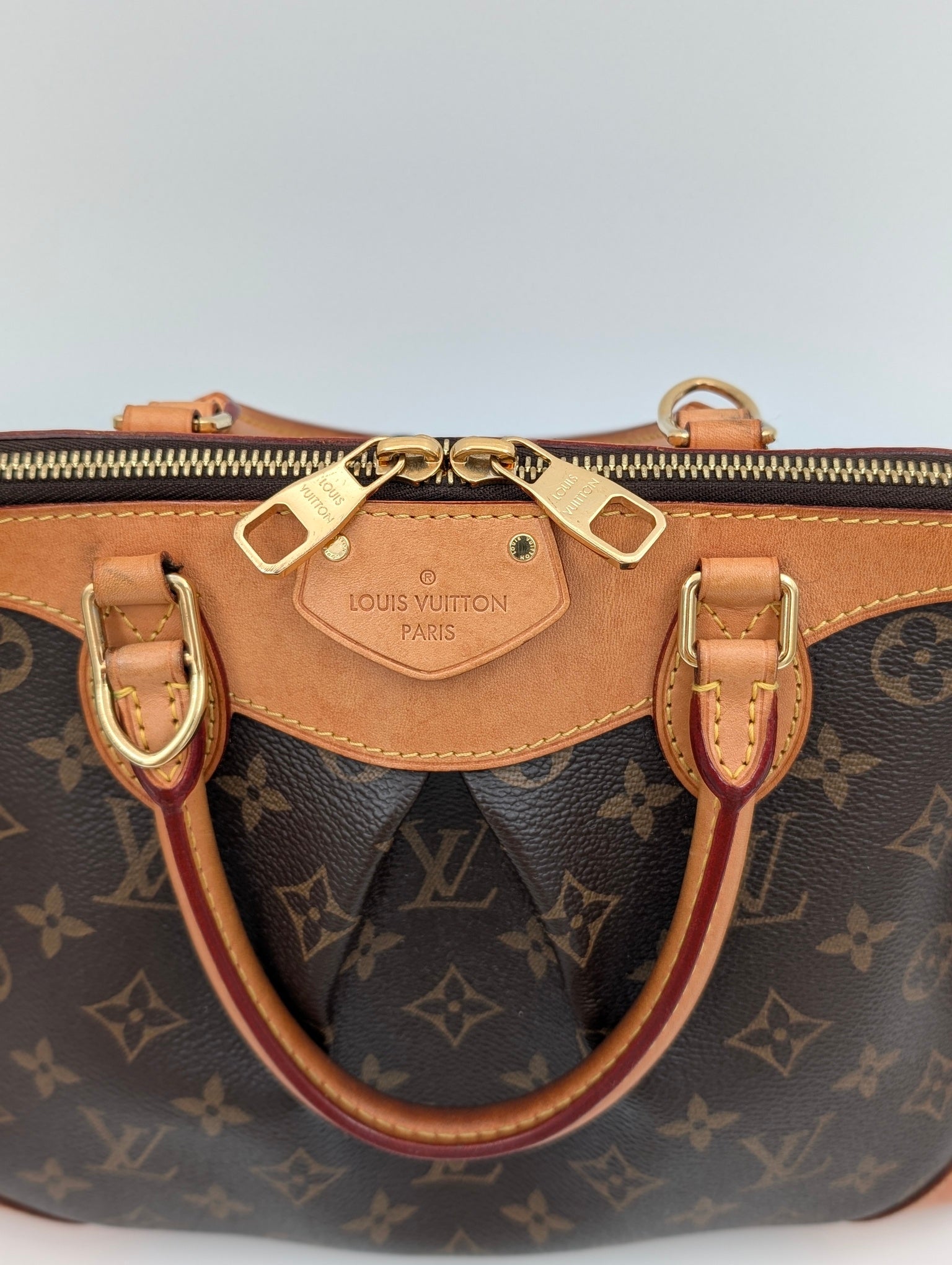 Louis Vuitton Bauletto Segur
