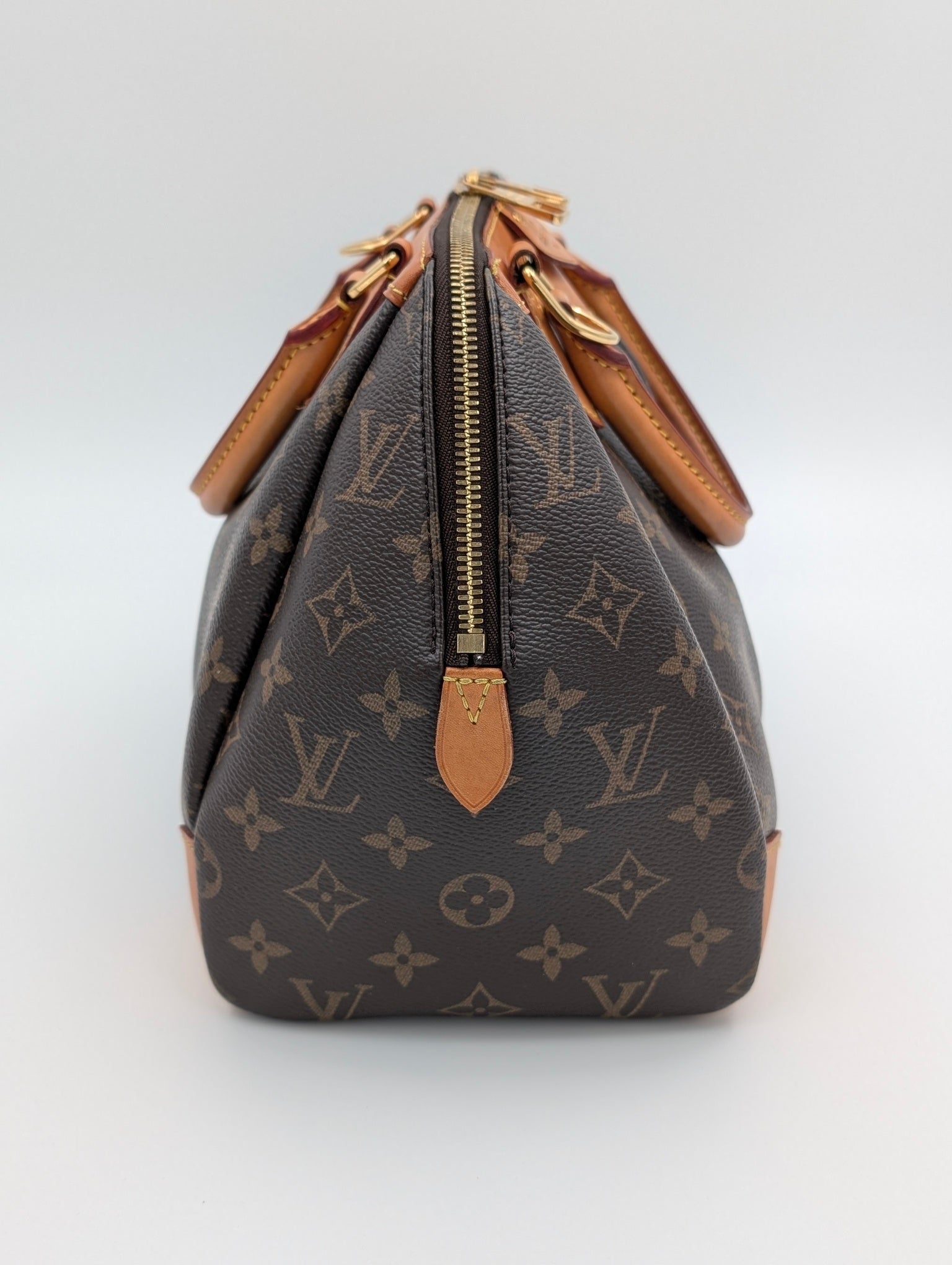 Louis Vuitton Bauletto Segur