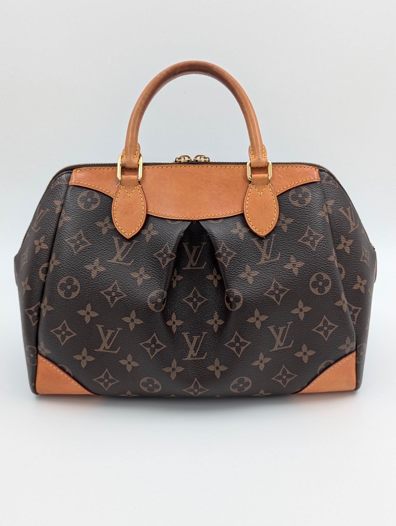 Louis Vuitton Bauletto Segur