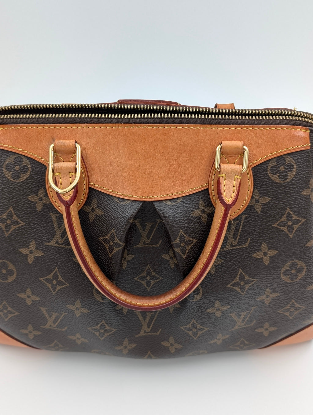 Louis Vuitton Bauletto Segur