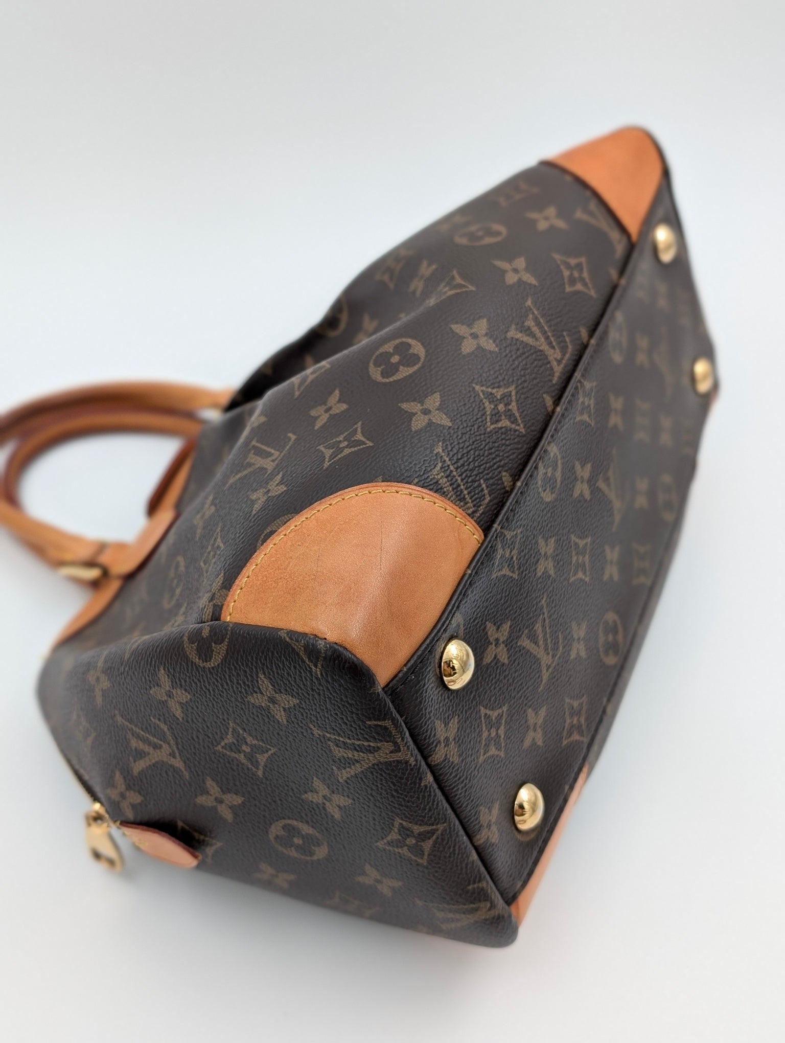 Louis Vuitton Bauletto Segur