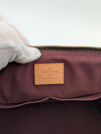 Louis Vuitton Bauletto Segur