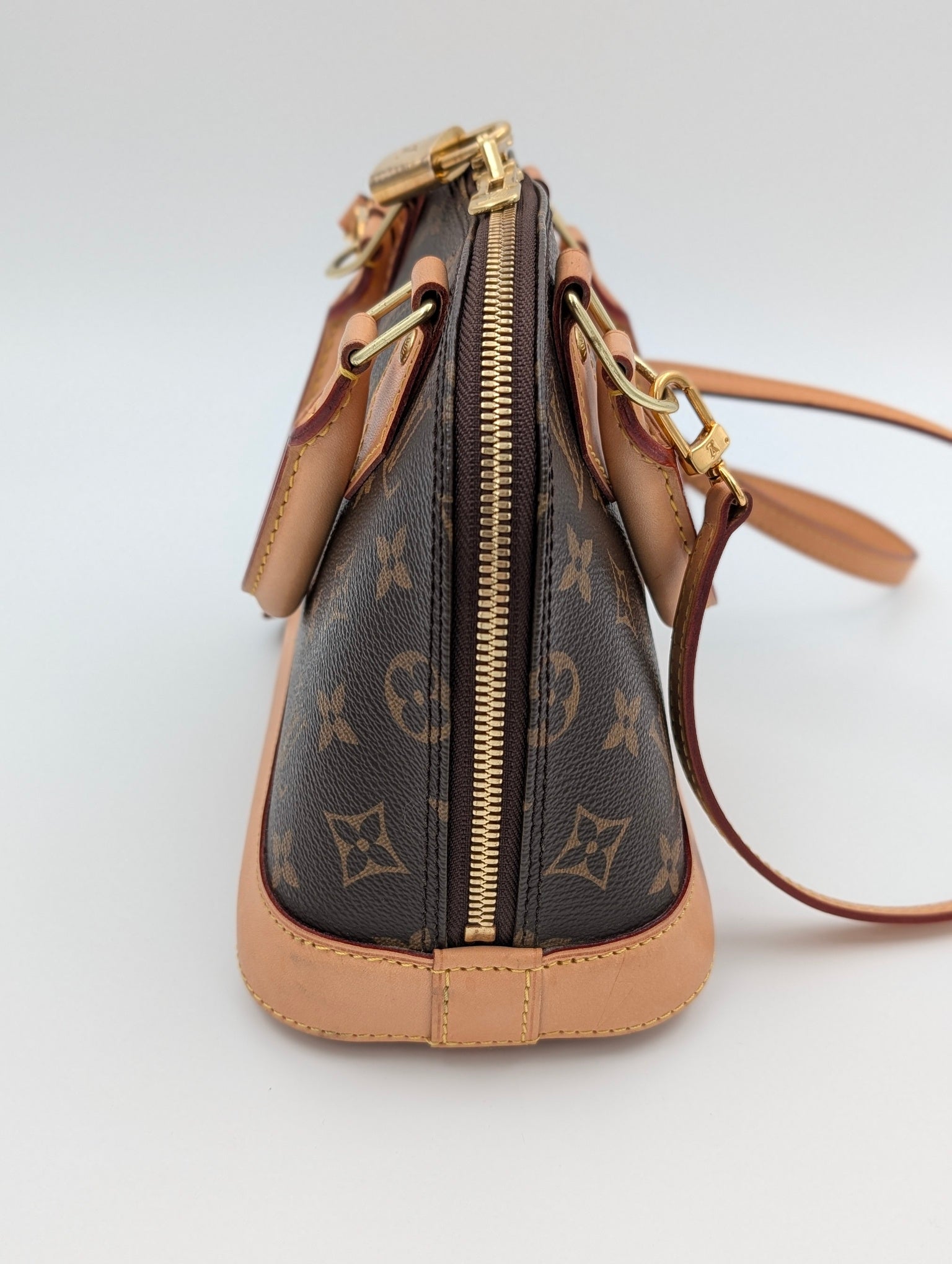 Louis Vuitton Alma BB Monogram