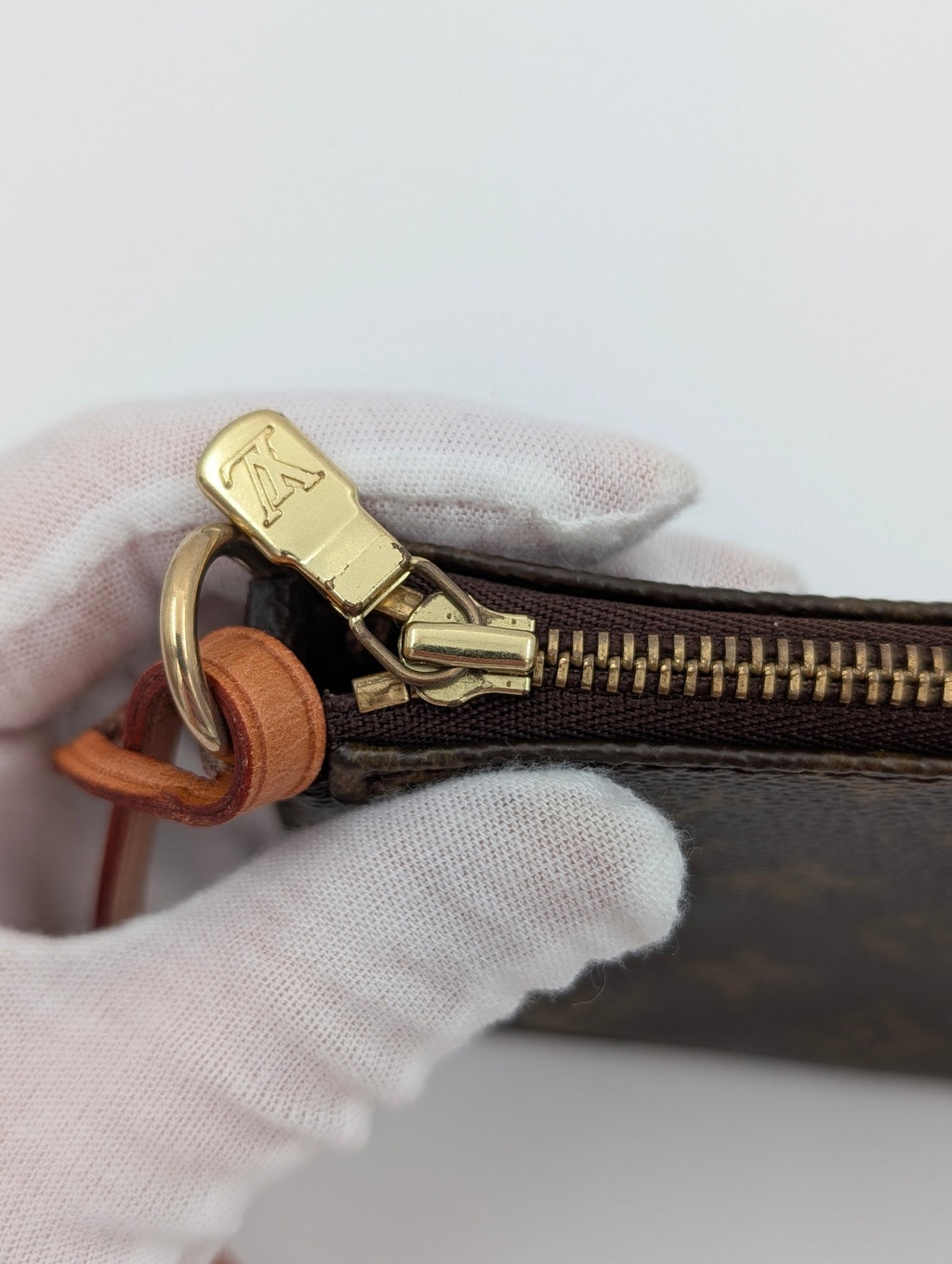 Pochette Accessories doppia tracolla