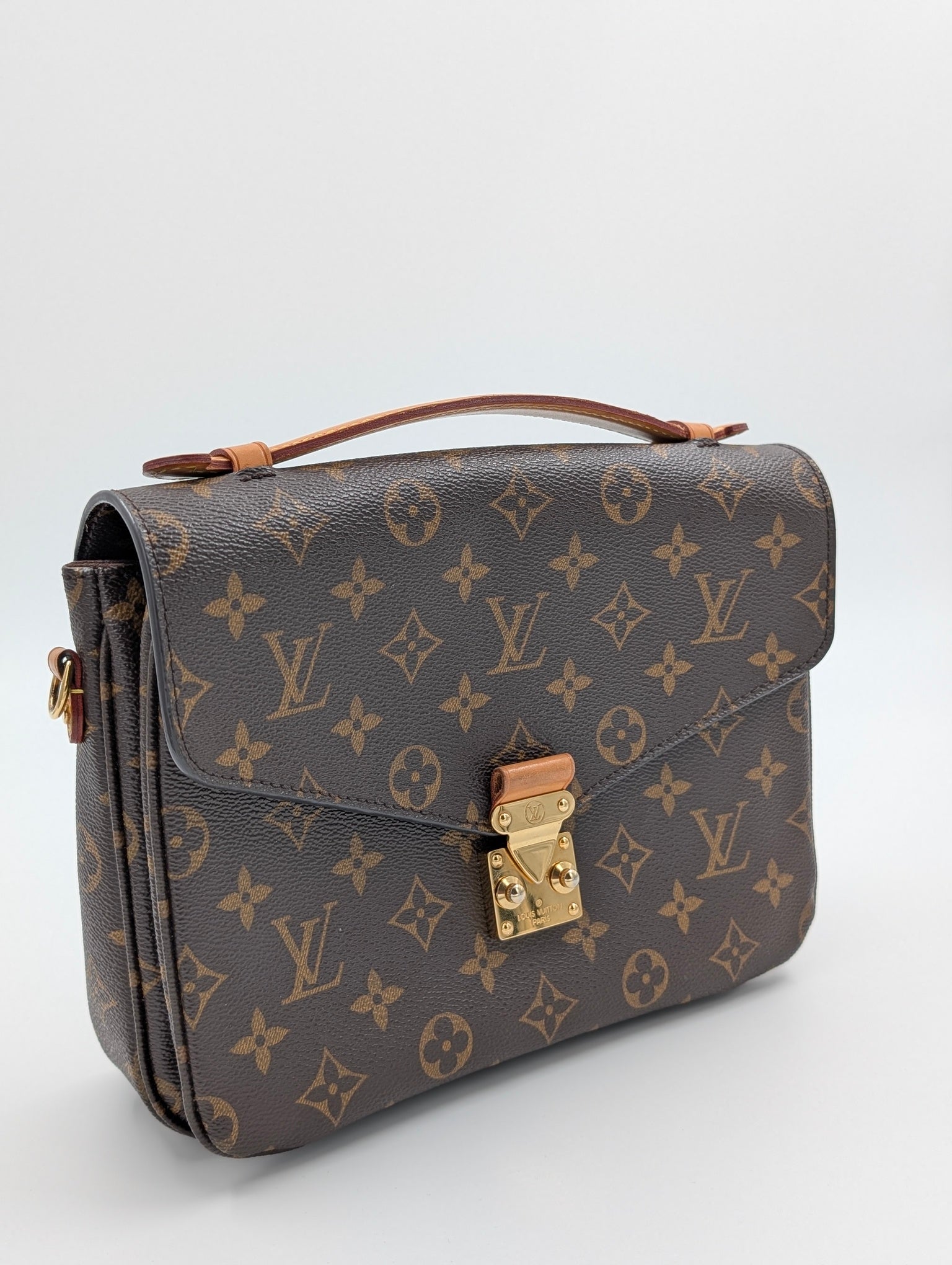 Louis Vuitton Pochette Metis Monogram