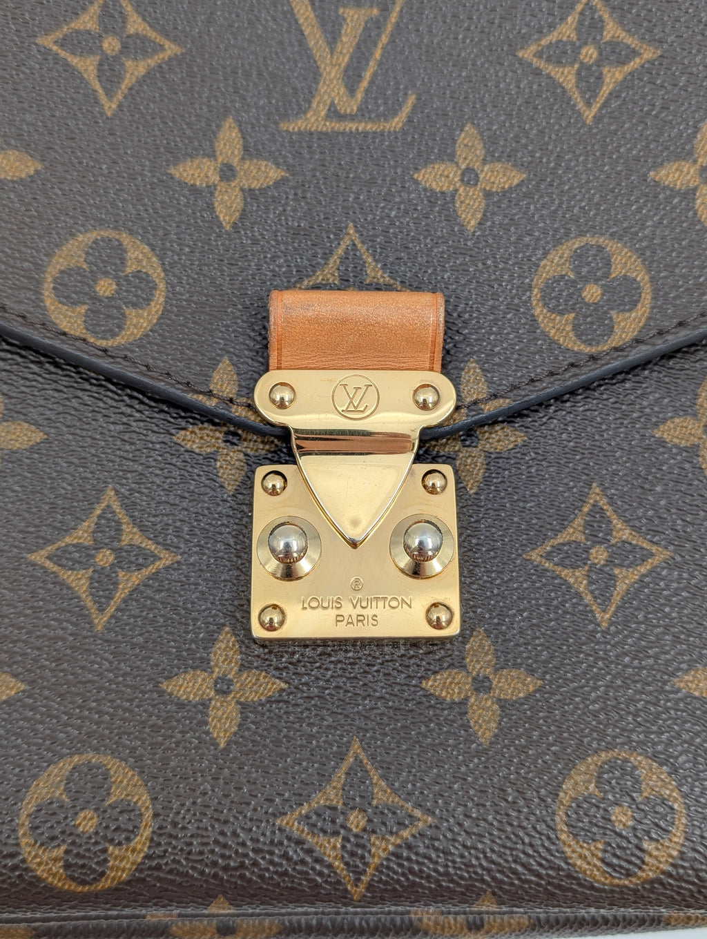 Louis Vuitton Pochette Metis Monogram