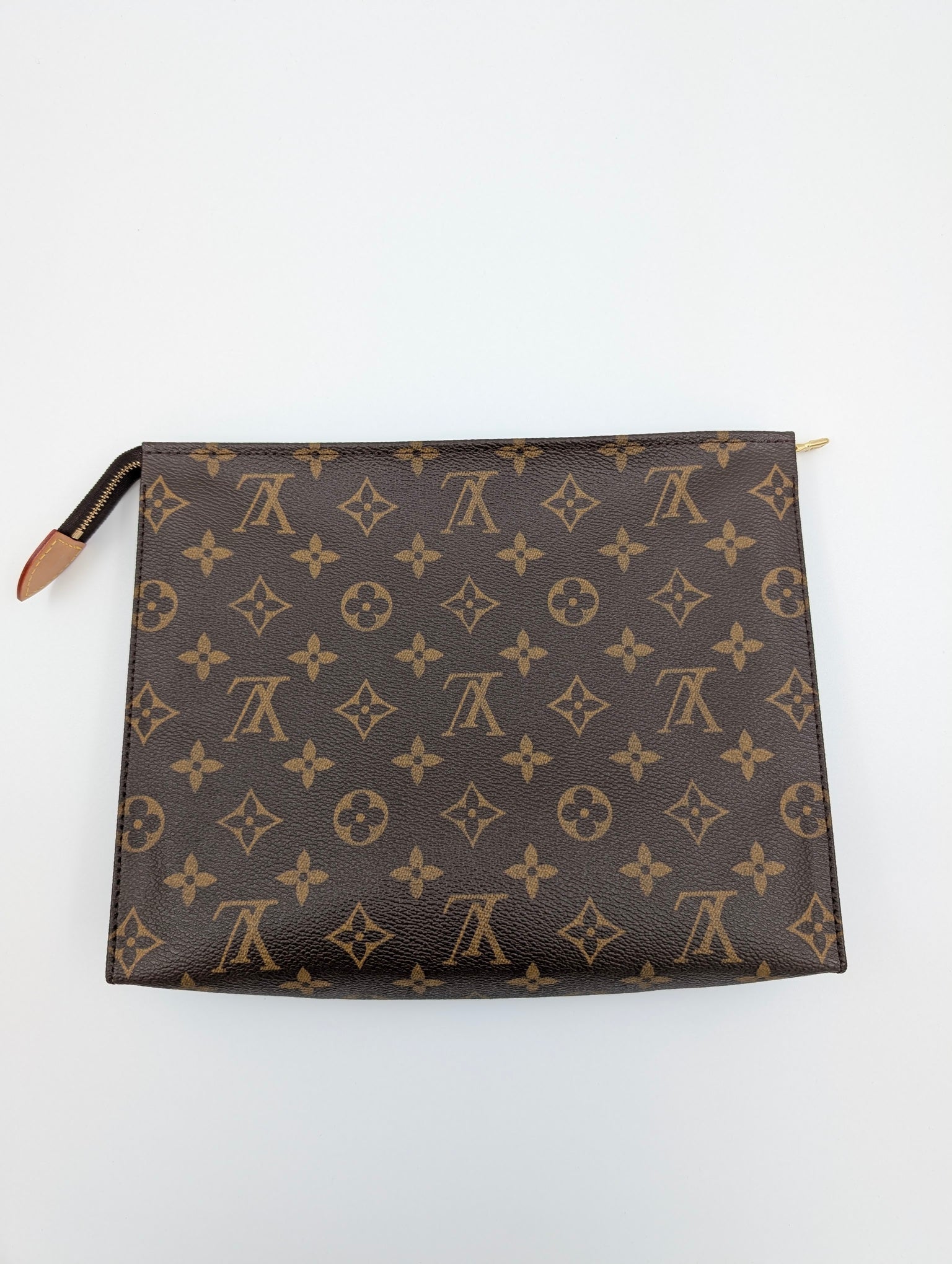 Louis Vuitton Trousse Toilette 26