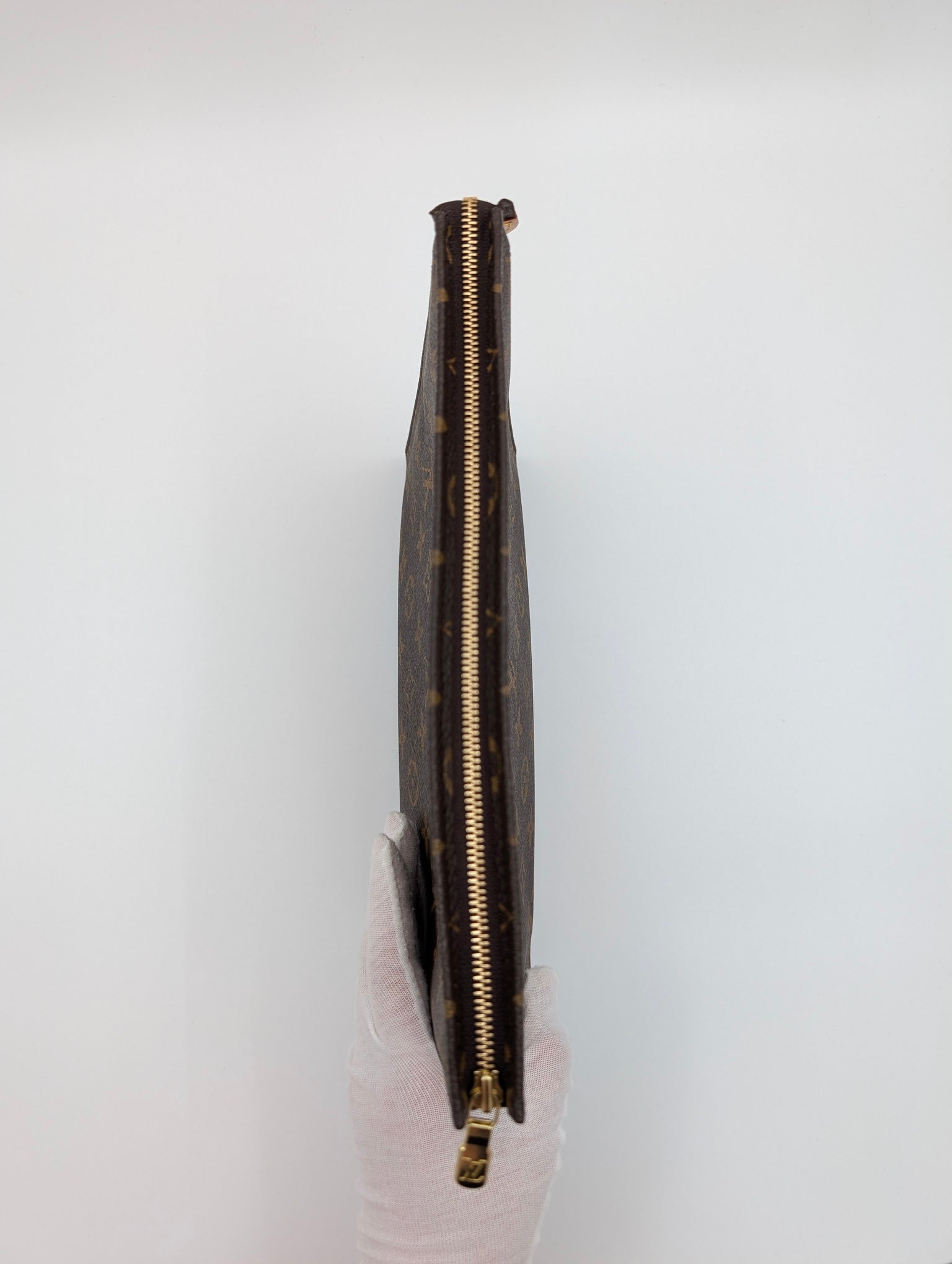 Louis Vuitton Trousse Toilette 26