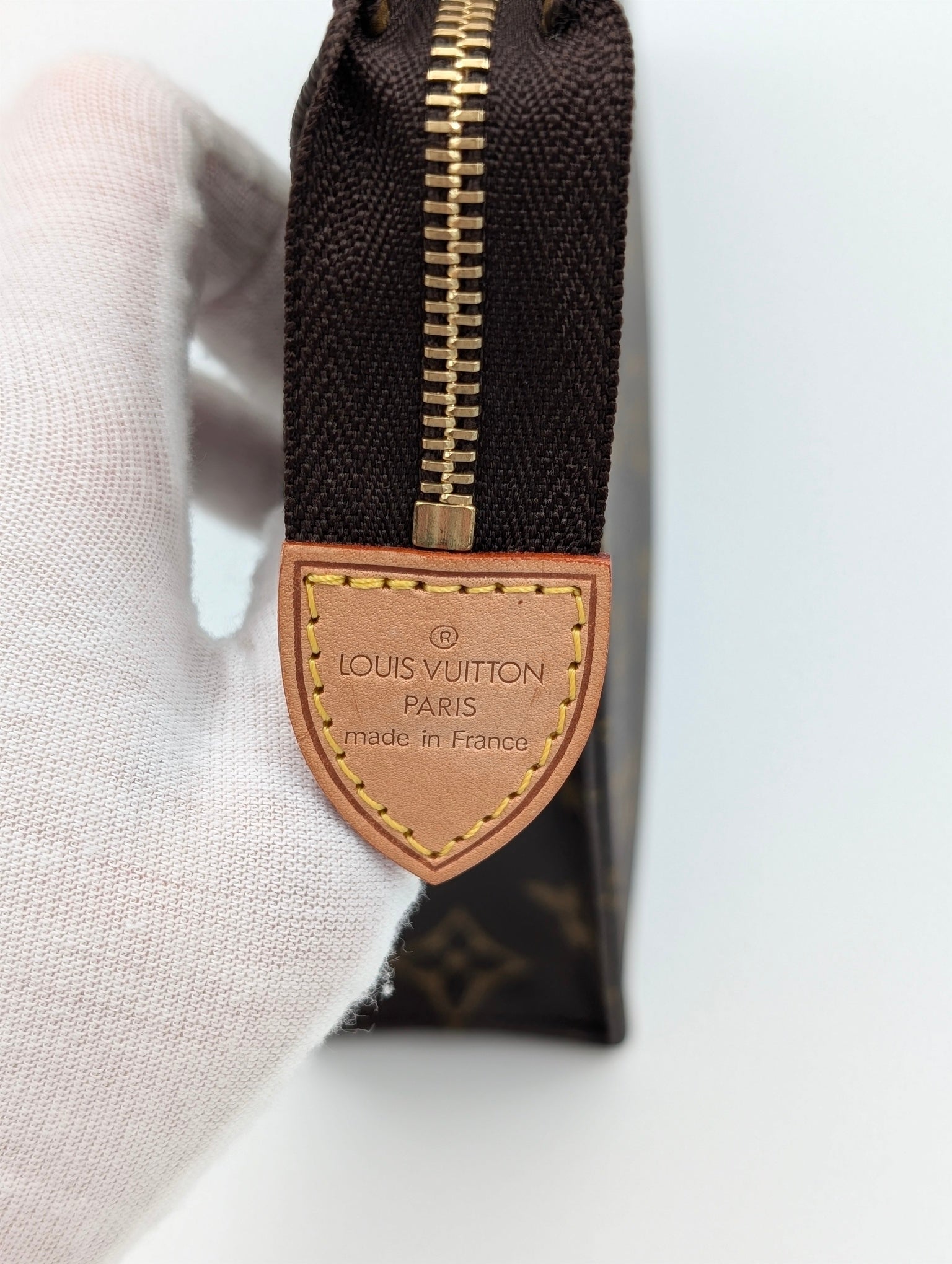 Louis Vuitton Trousse Toilette 26