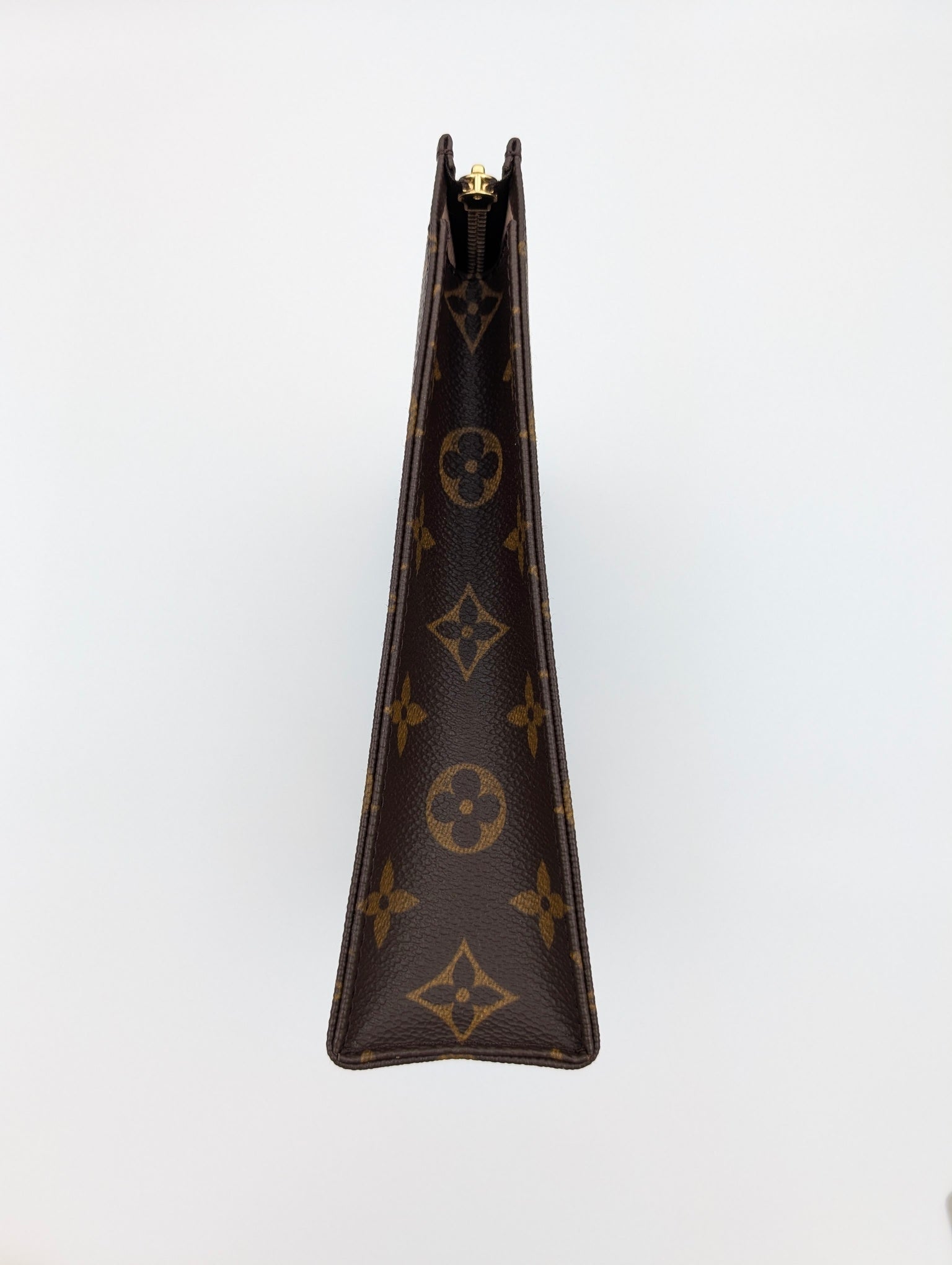 Louis Vuitton Trousse Toilette 26