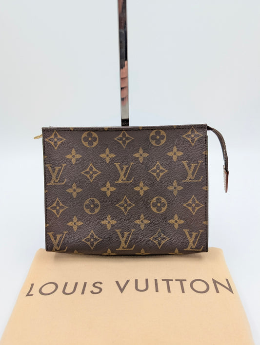 Louis Vuitton Toilette 19