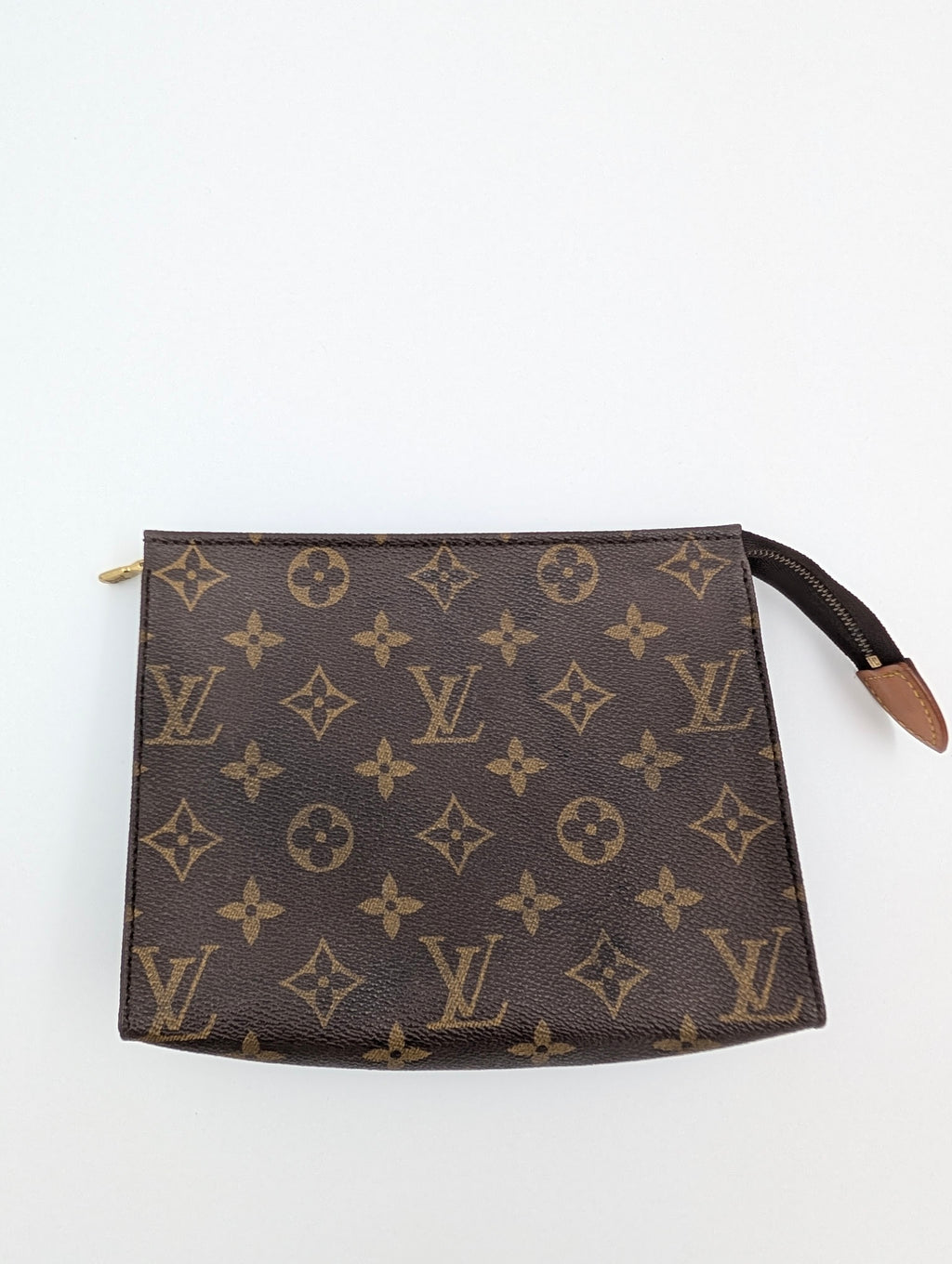 Louis Vuitton Trousse Toilette 19