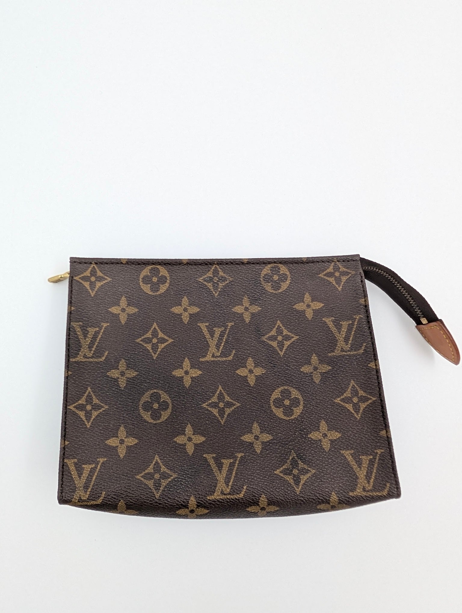 Louis Vuitton Trousse Toilette 19