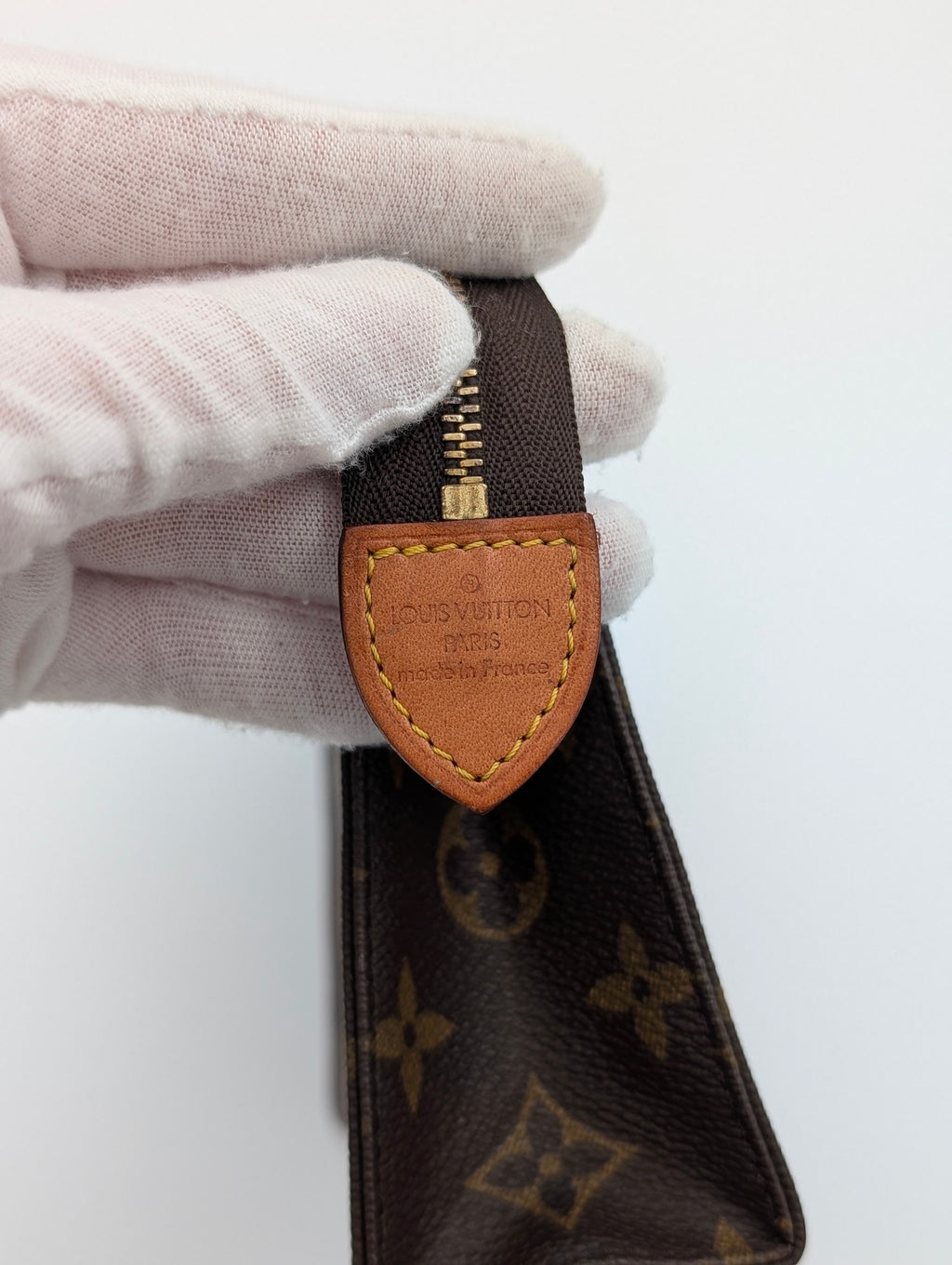 Louis Vuitton Trousse Toilette 19