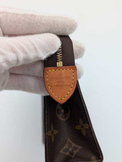 Louis Vuitton Trousse Toilette 19