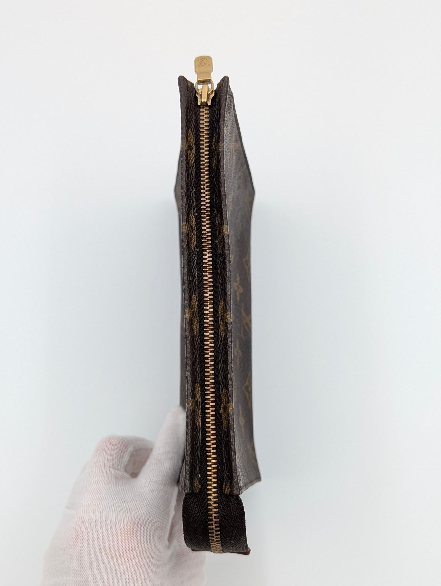 Louis Vuitton Trousse Toilette 19