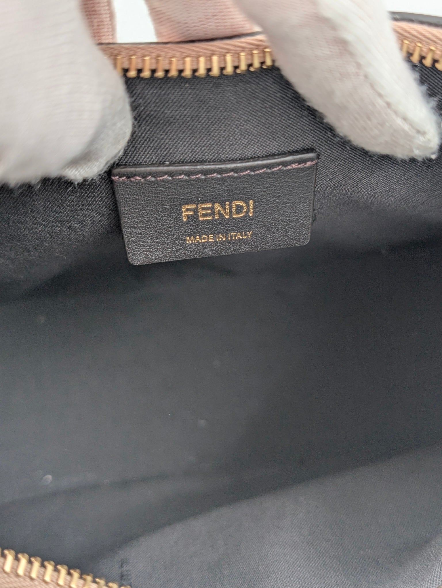 Fendi Fendigraphy small rosa