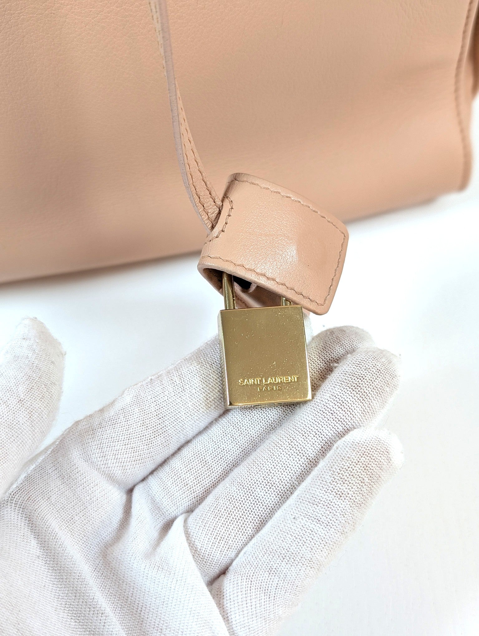 Saint Laurent Sac de Jour rosa