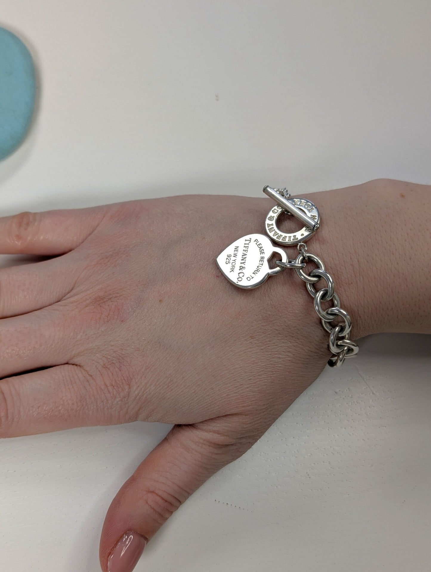 Return to Tiffany bracelet with toggle closure