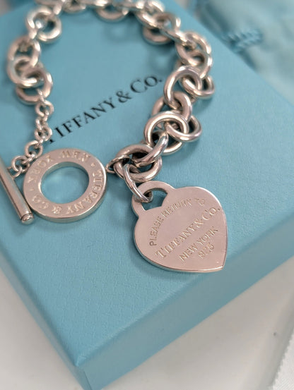 Return to Tiffany bracelet with toggle closure