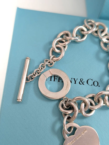 Return to Tiffany bracelet with toggle closure