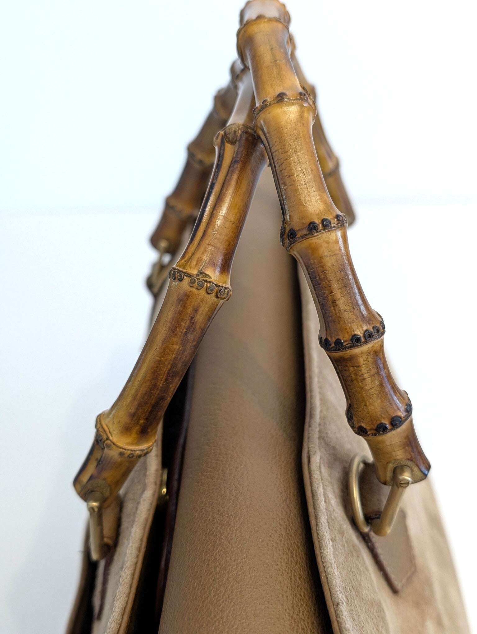 Gucci Bamboo tote camoscio beige