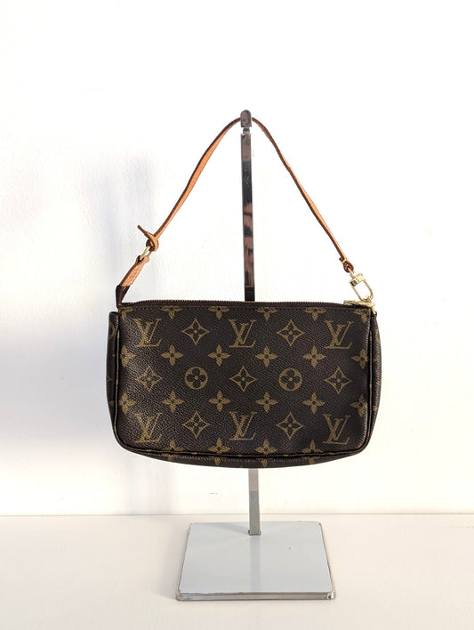 Louis Vuitton Pochette Accessories