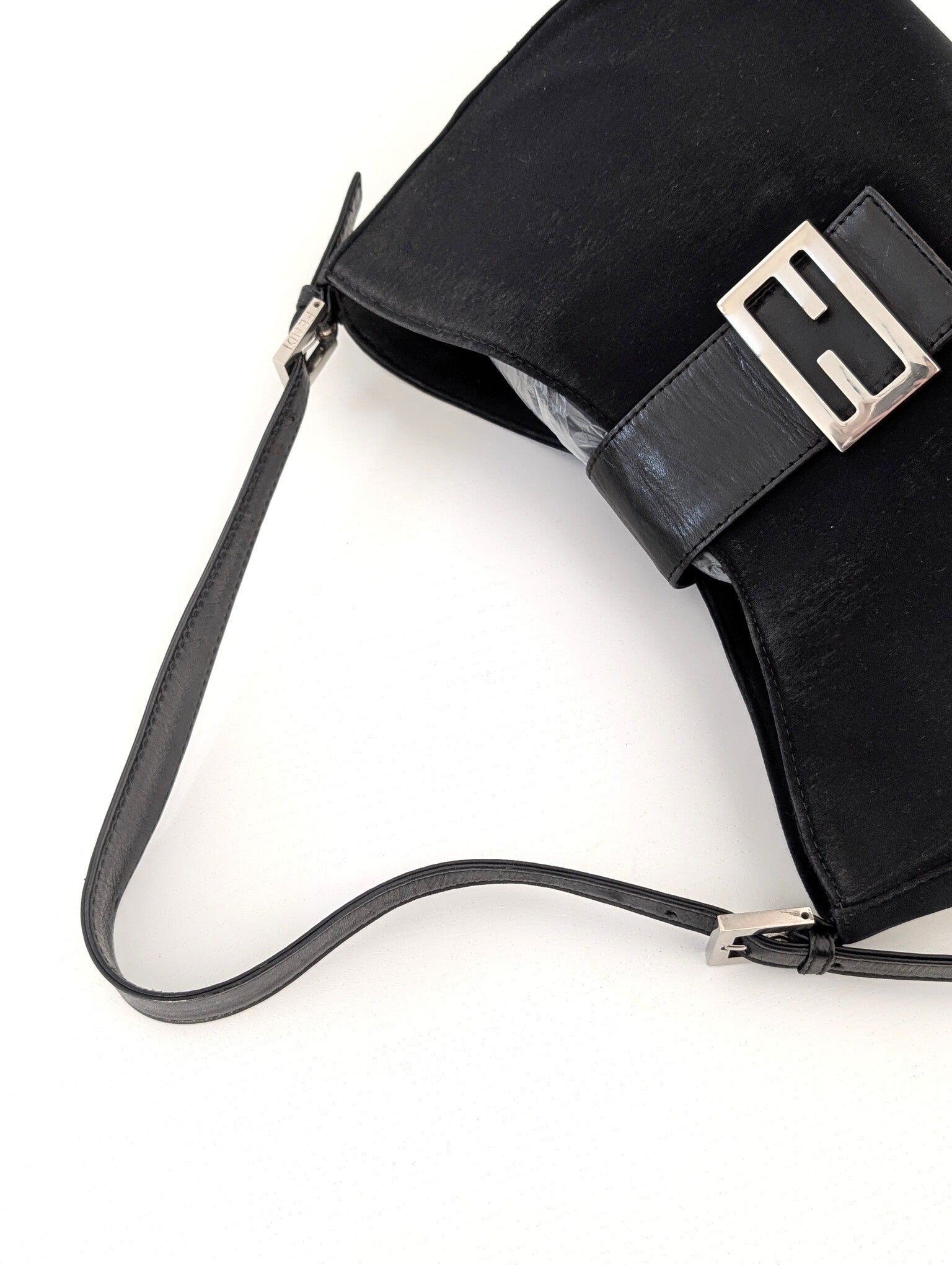 Fendi Baguette tela nera