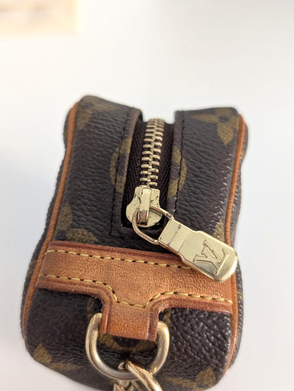Louis Vuitton Pochette Wapity