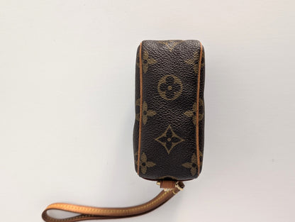 Louis Vuitton Pochette Wapity