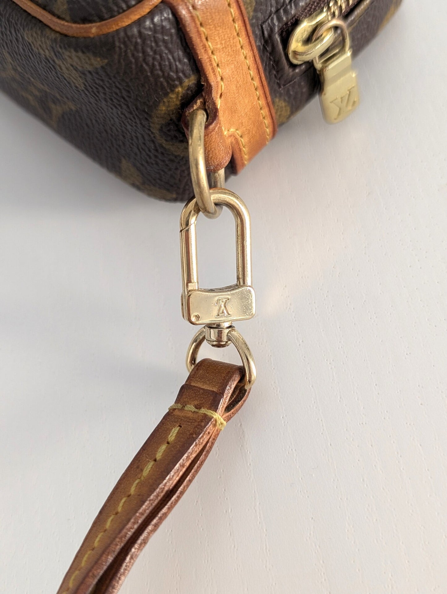 Louis Vuitton Pochette Wapity