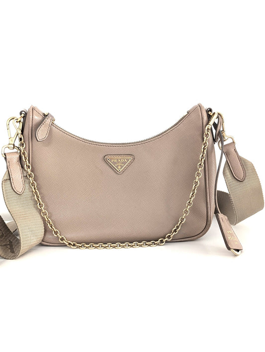 Prada Re-Edition 2005 in Saffiano Cammeo