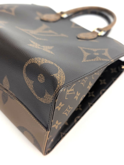 Louis Vuitton OnTheGo MM