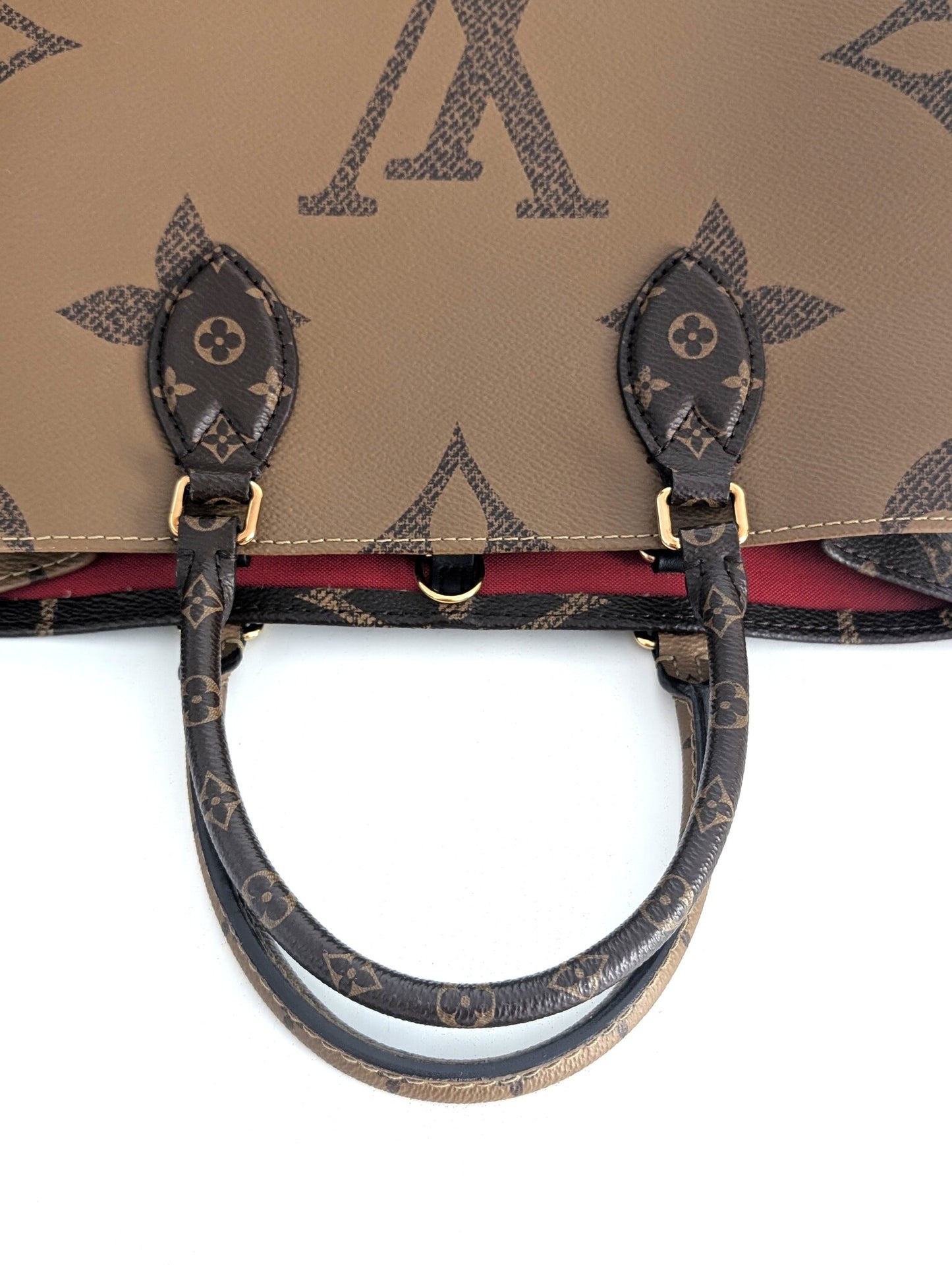 Louis Vuitton OnTheGo MM