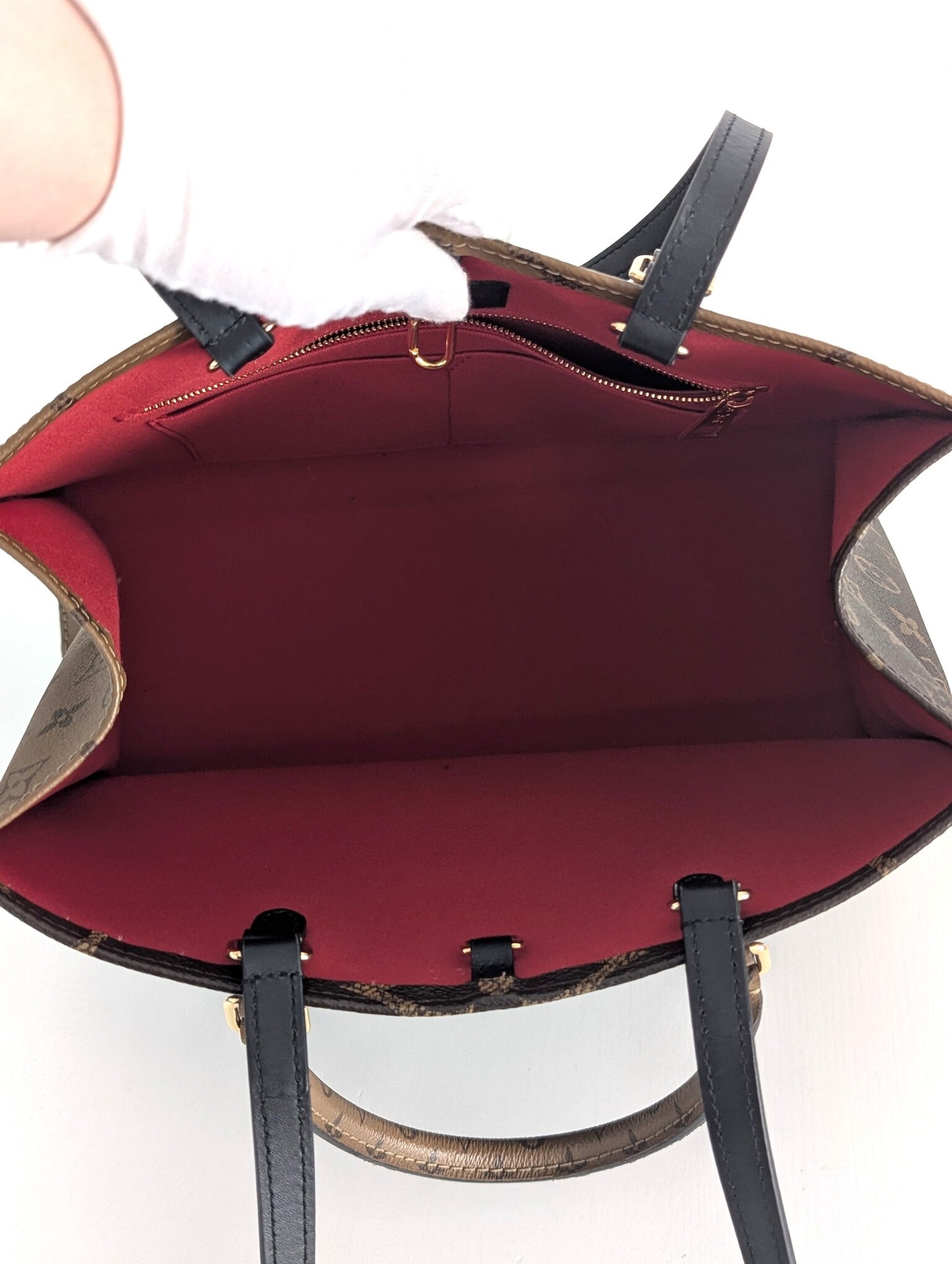 Louis Vuitton OnTheGo MM