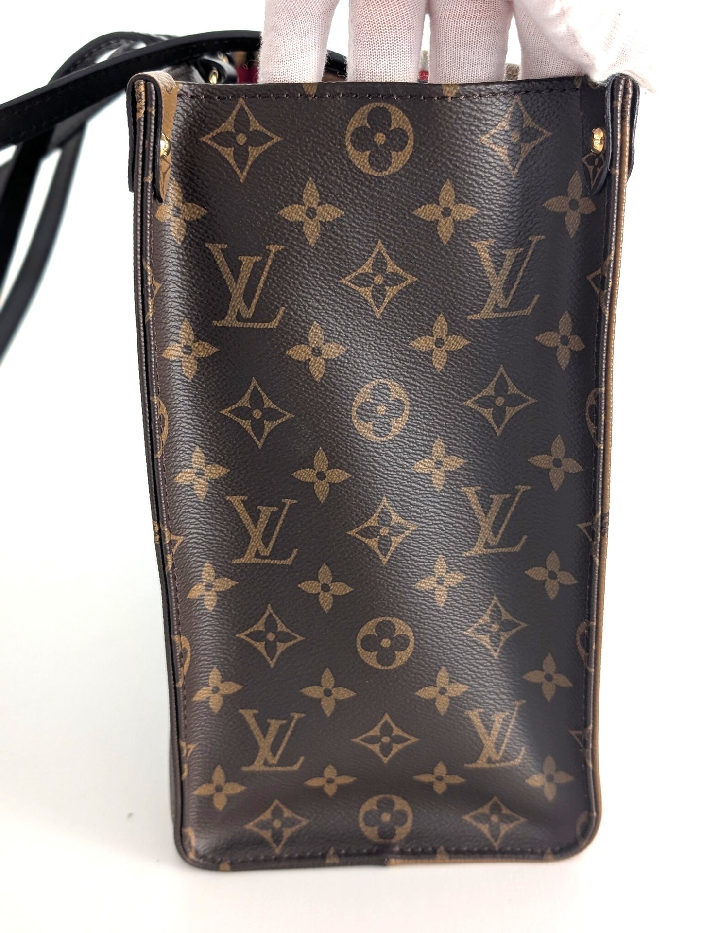 Louis Vuitton OnTheGo MM