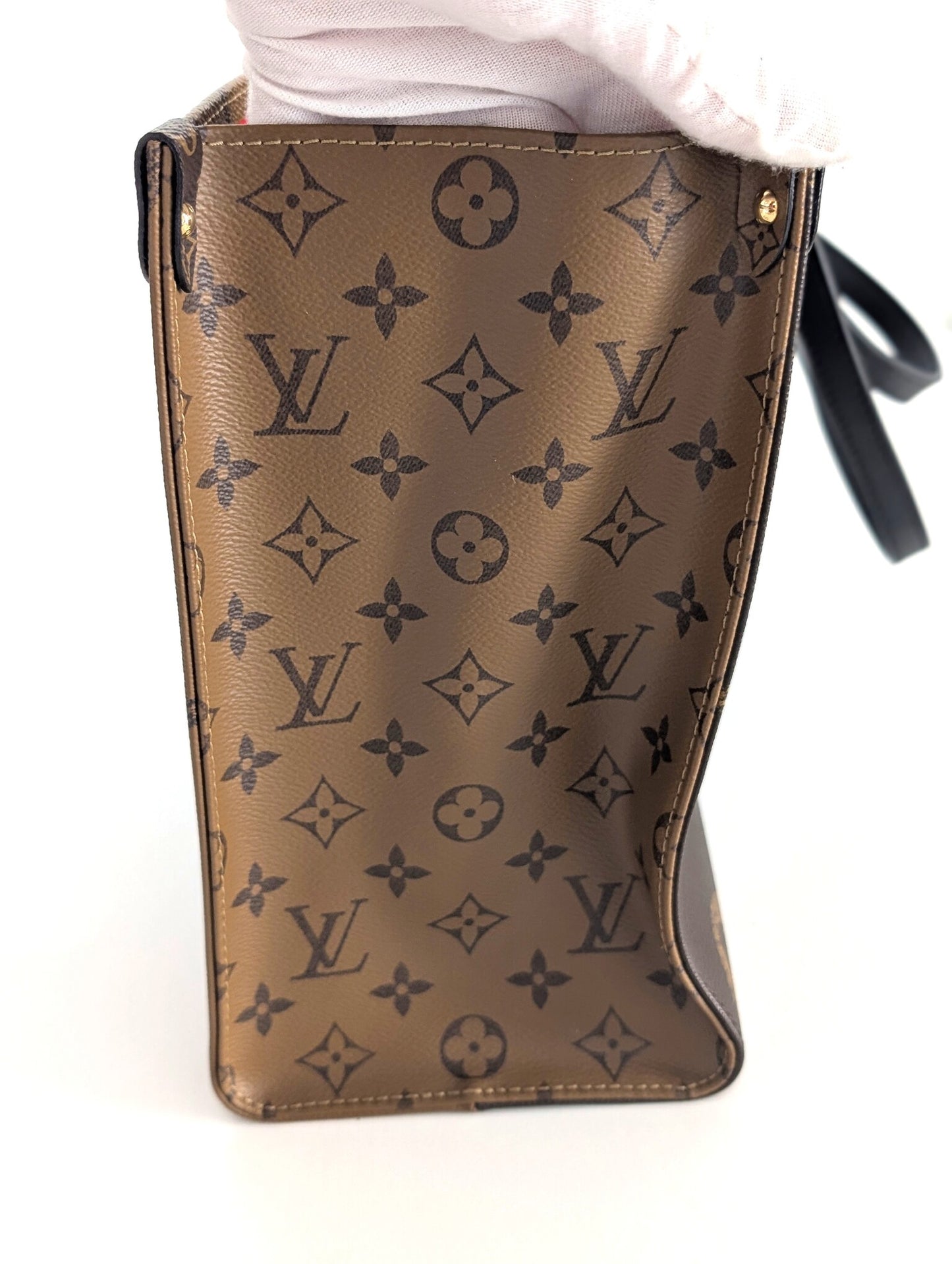 Louis Vuitton OnTheGo MM