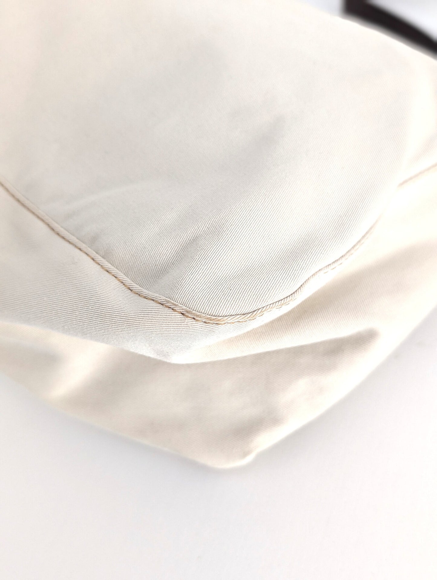 Fendi Mama tela panna chiusura pietre dure
