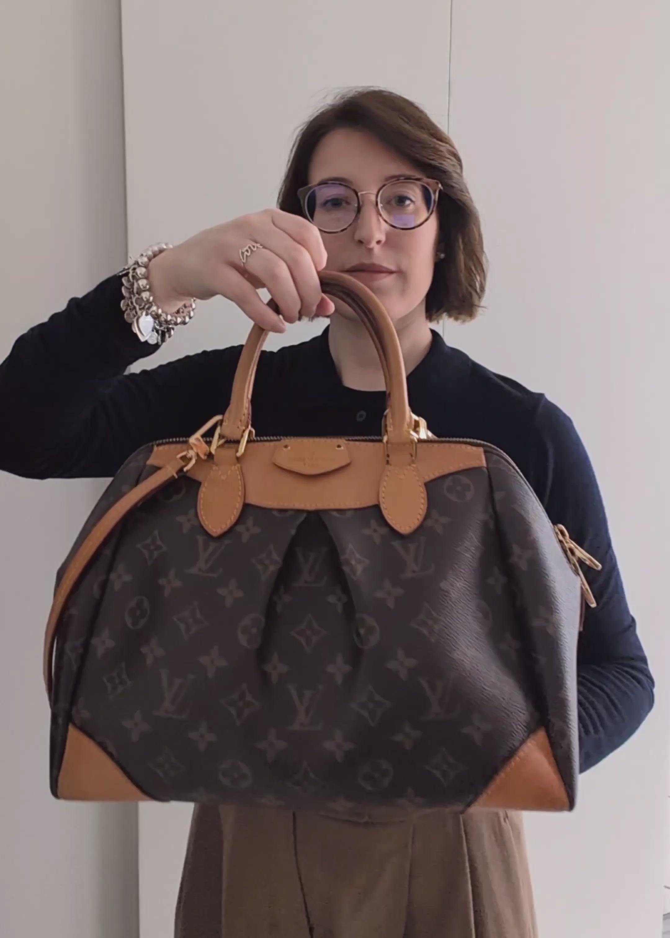 Louis Vuitton Bauletto Segur